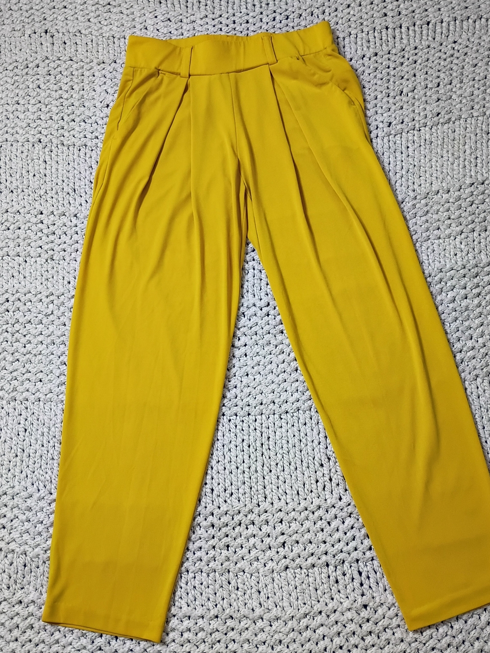 7th Avenue Design Studio Pleated Mustard Trousers